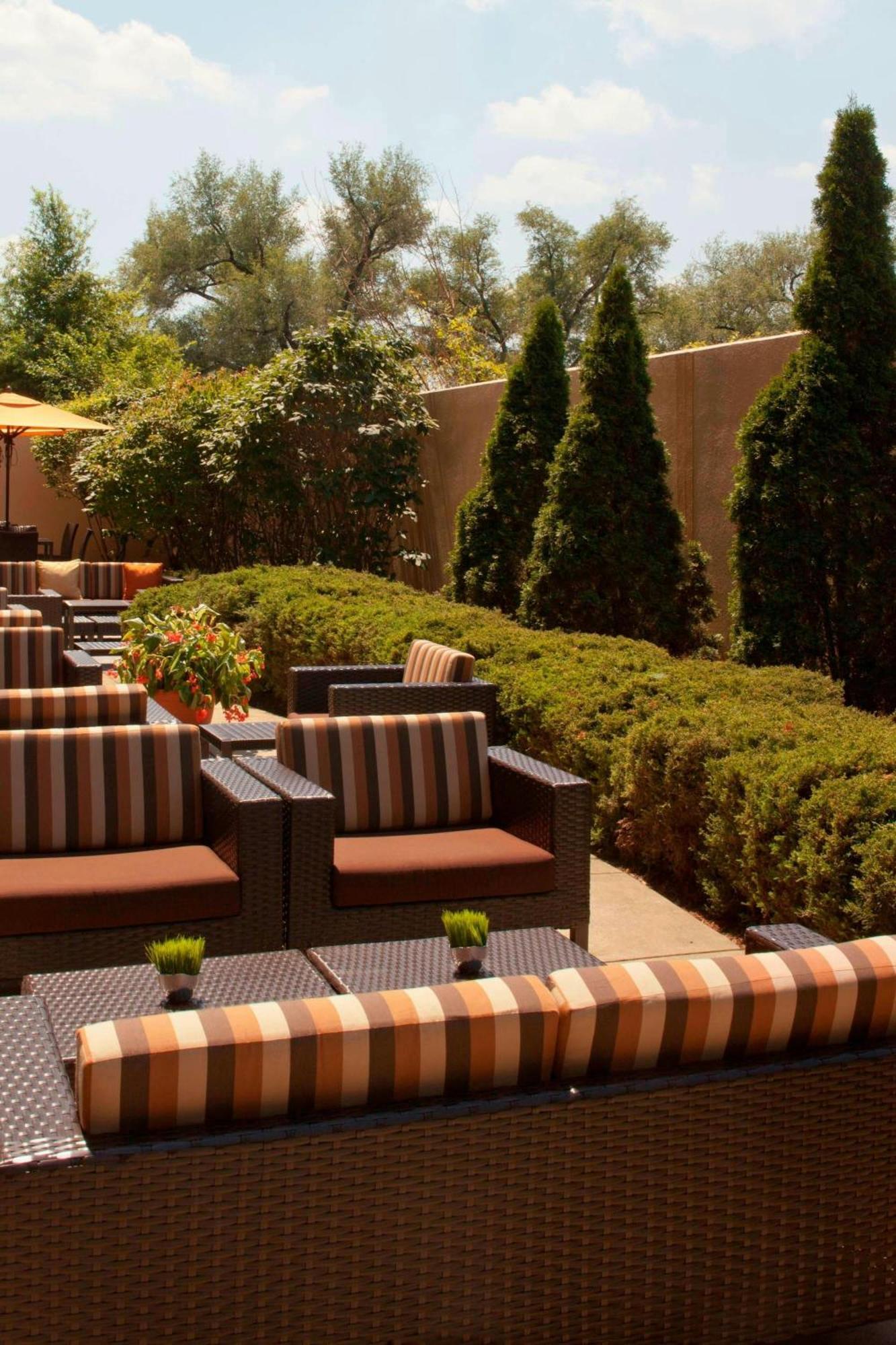 Courtyard Louisville Airport Dış mekan fotoğraf
